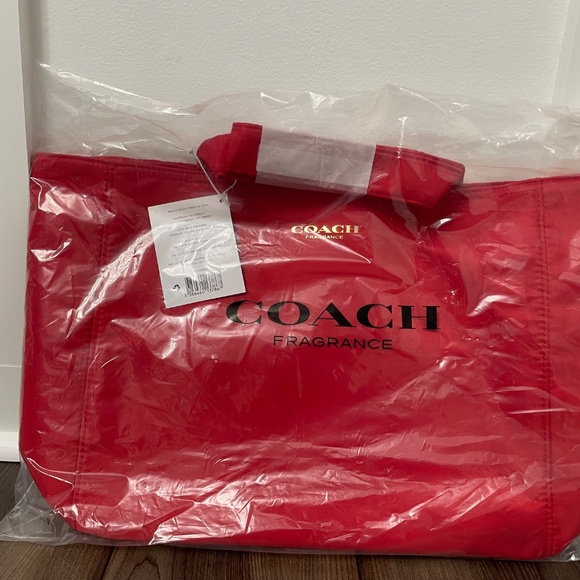 Coach tote in red color - Picture 2 of 2